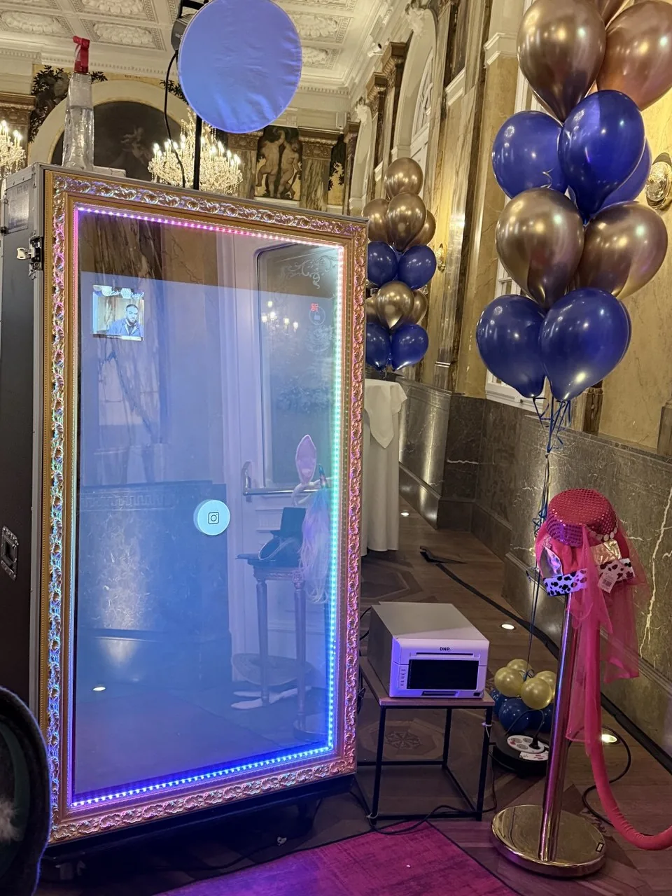 Fotobox mit Luftballons Gala